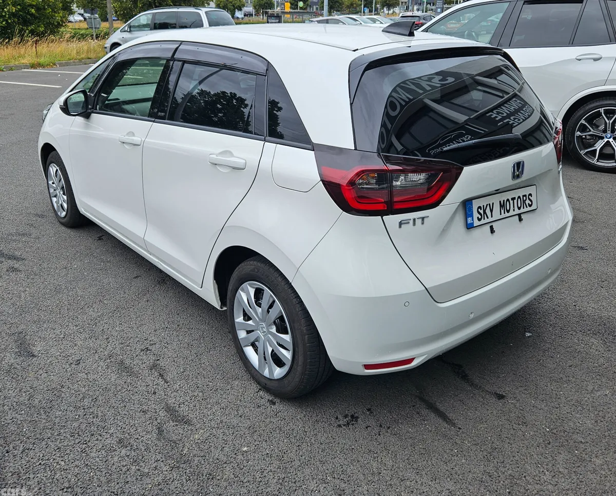 Honda Fit Hatchback, Petrol Hybrid, 2021, White