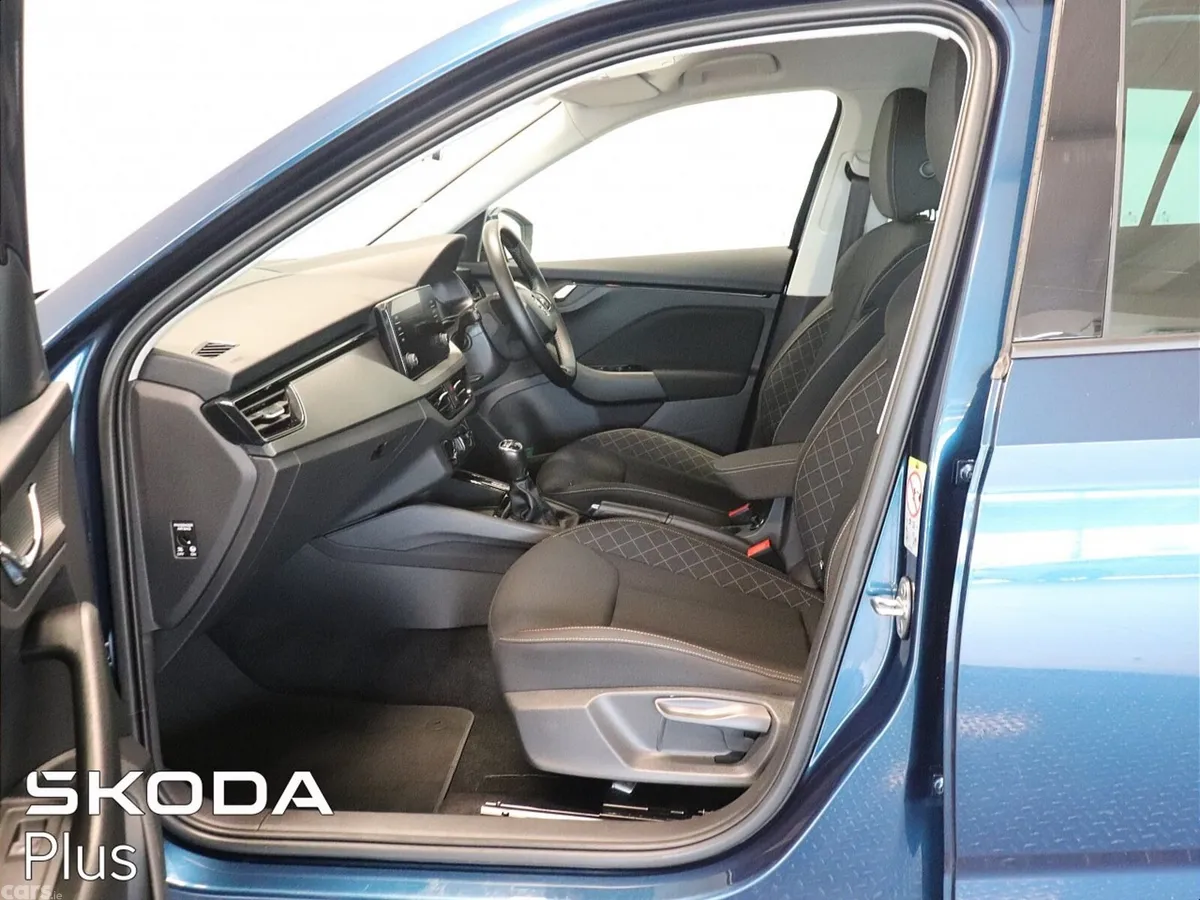 Skoda Kamiq Hatchback, Petrol, 2021, Blue