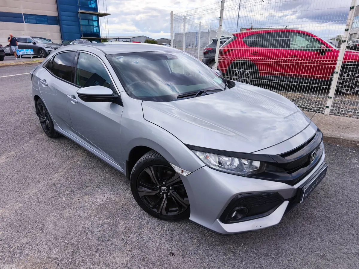 Honda Civic Hatchback, Diesel, 2021, Grey