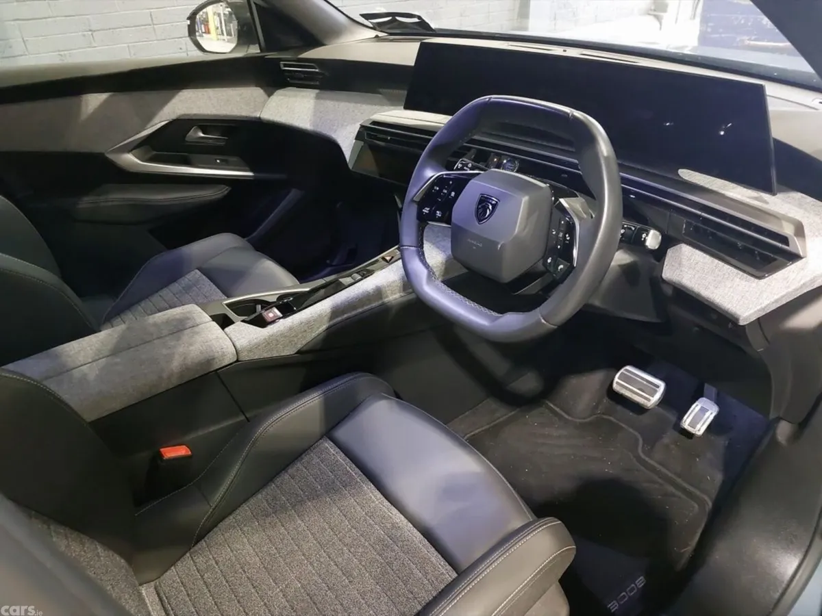 Peugeot 3008 SUV, Petrol Hybrid, 2025, Blue
