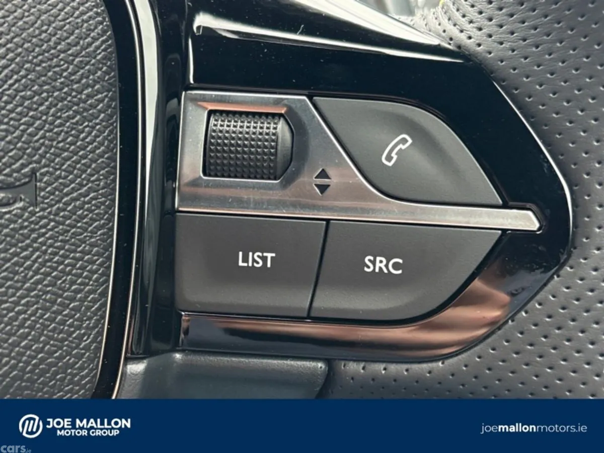 Peugeot 2008 MPV, Petrol, 2026, Black