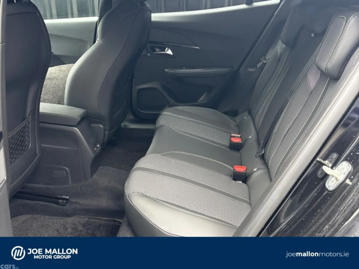 Peugeot 2008 MPV, Petrol, 2026, Black
