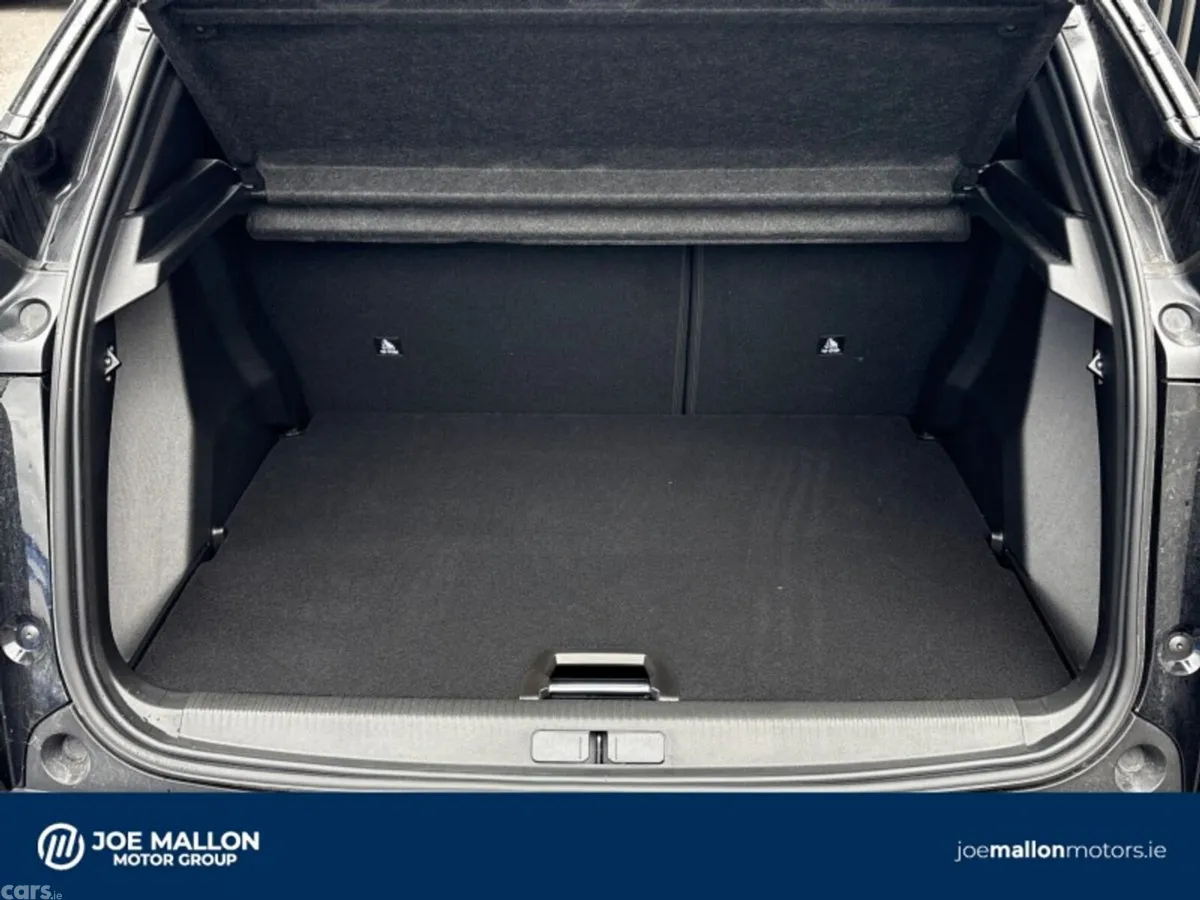 Peugeot 2008 MPV, Petrol, 2026, Black