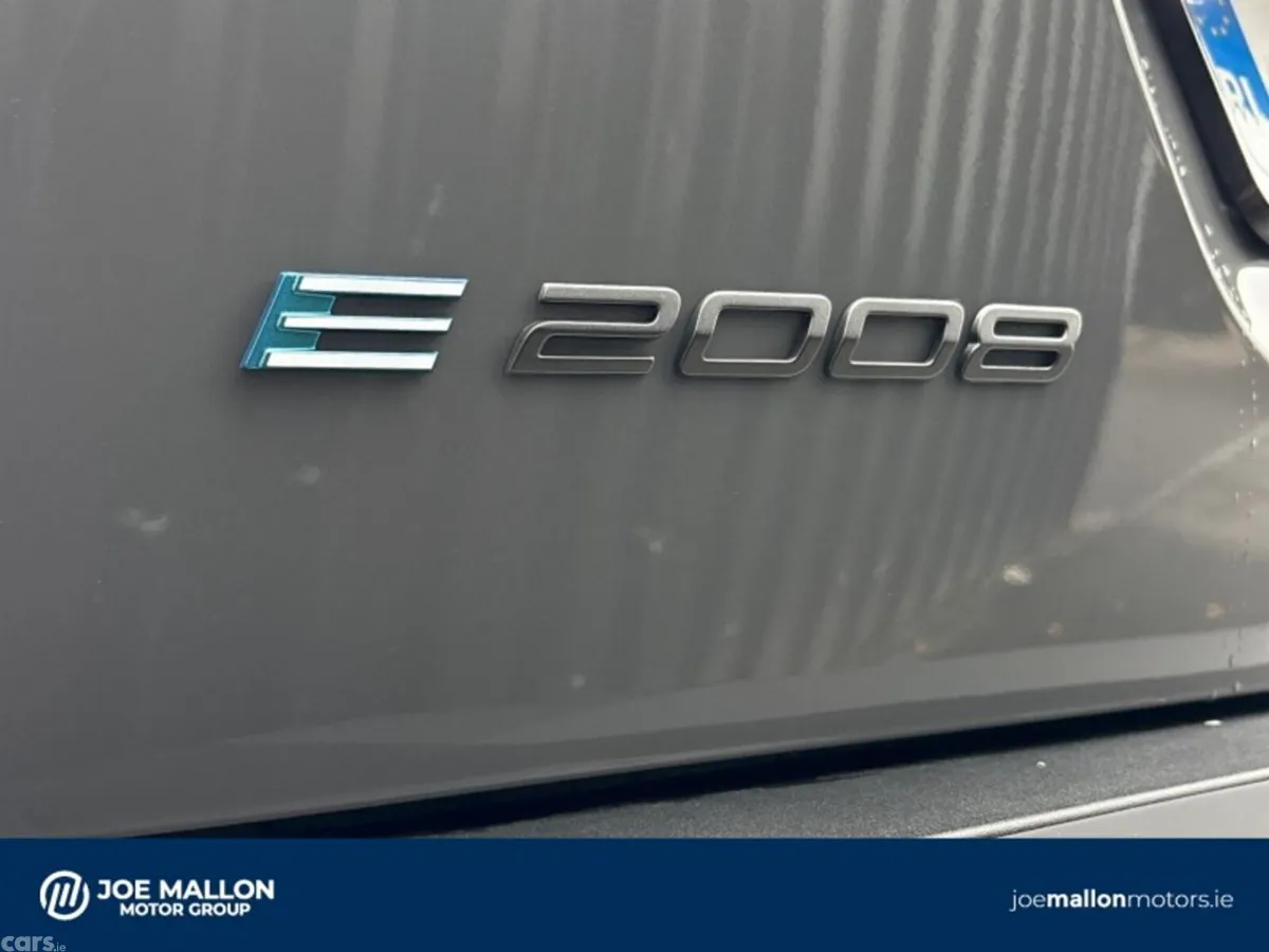 Peugeot 2008 MPV, Electric, 2026, Grey