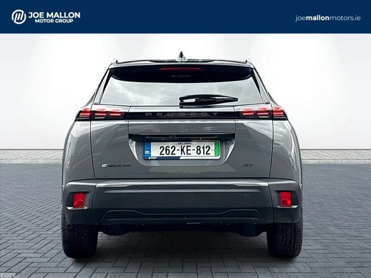 Peugeot 2008 MPV, Electric, 2026, Grey
