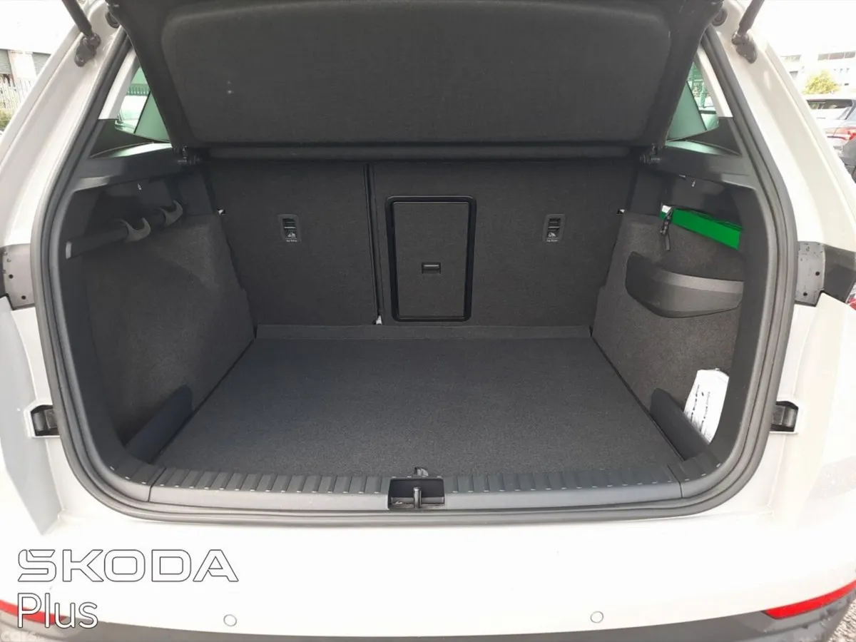 Skoda Karoq Estate, Diesel, 2024, Grey