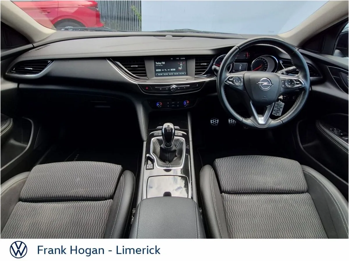 Opel Insignia Hatchback, Diesel, 2020, Blue