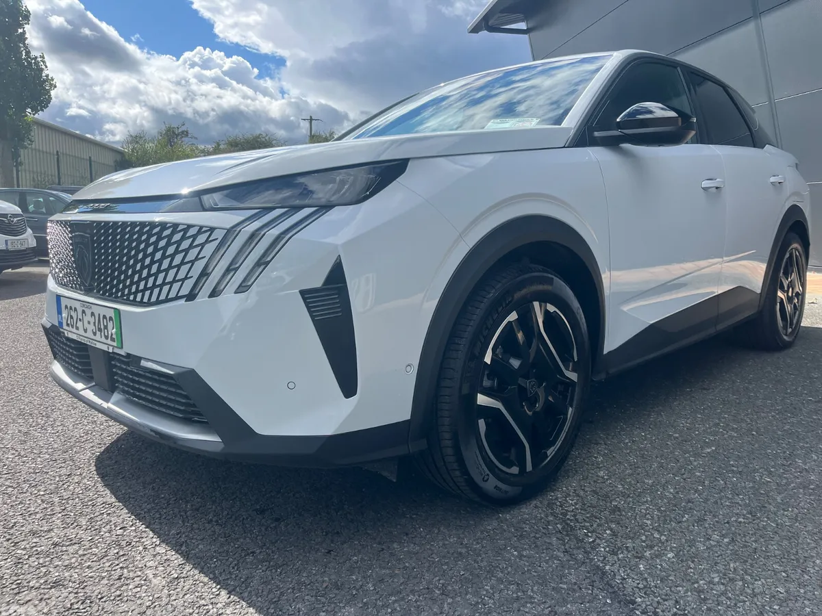 Peugeot 3008 MPV, Electric, 2026, White