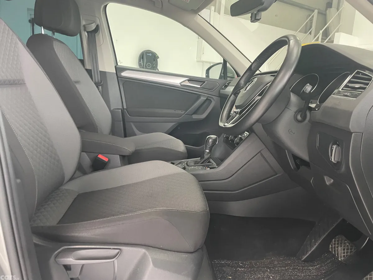 Volkswagen Tiguan SUV, Diesel, 2019, Silver