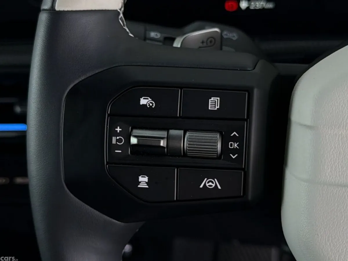 Kia EV6 MPV, Electric, 2026, White