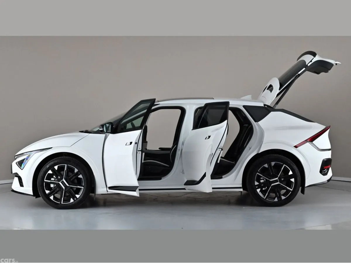 Kia EV6 MPV, Electric, 2026, White