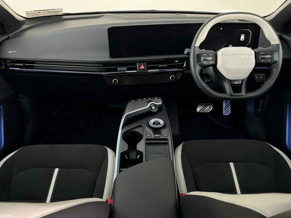 Kia EV6 MPV, Electric, 2026, White