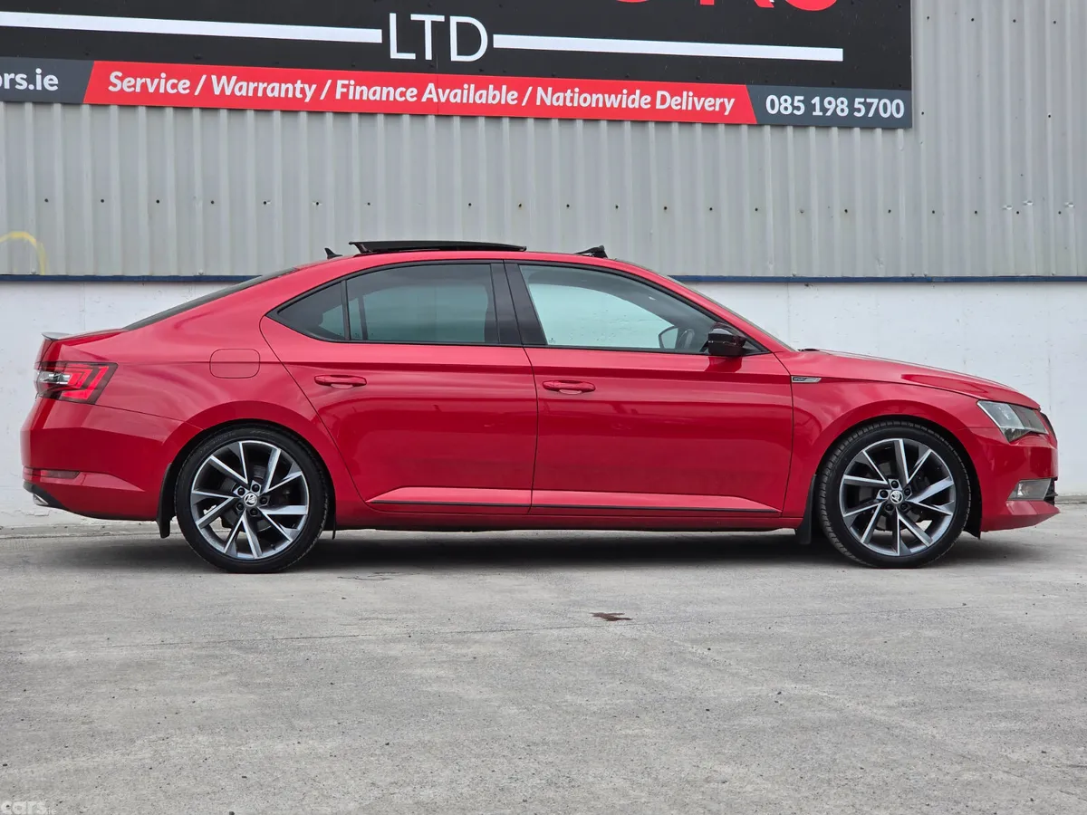 Skoda Superb Saloon, Diesel, 2019, Red