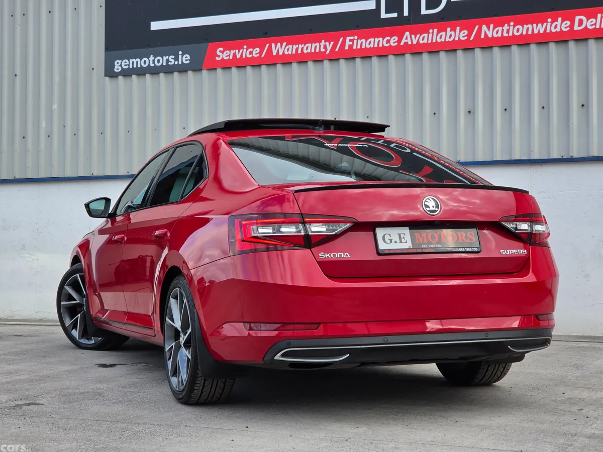 Skoda Superb Saloon, Diesel, 2019, Red