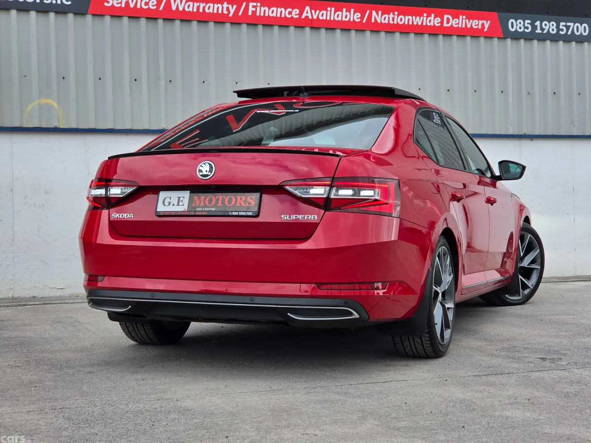 Skoda Superb Saloon, Diesel, 2019, Red