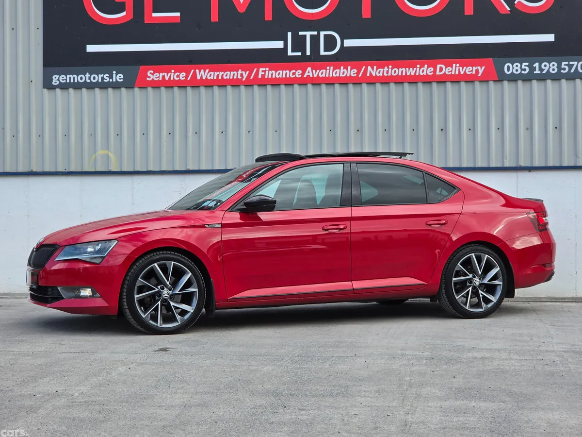 Skoda Superb Saloon, Diesel, 2019, Red