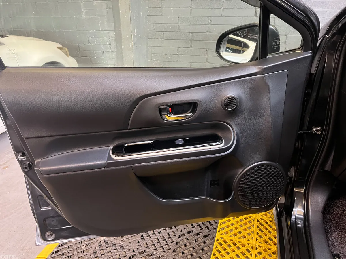 Toyota Aqua Hatchback, Petrol Hybrid, 2016, Black