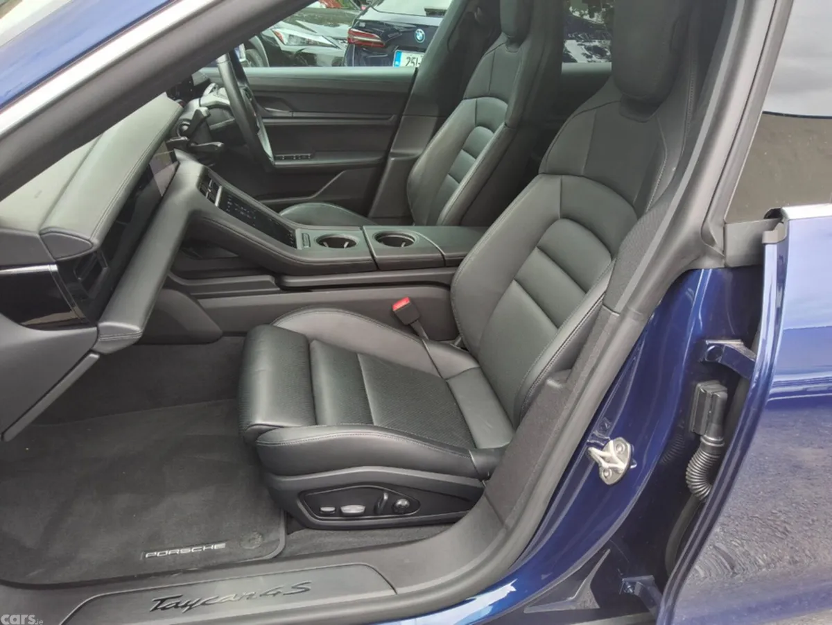 Porsche Taycan Hatchback, Electric, 2024, Blue