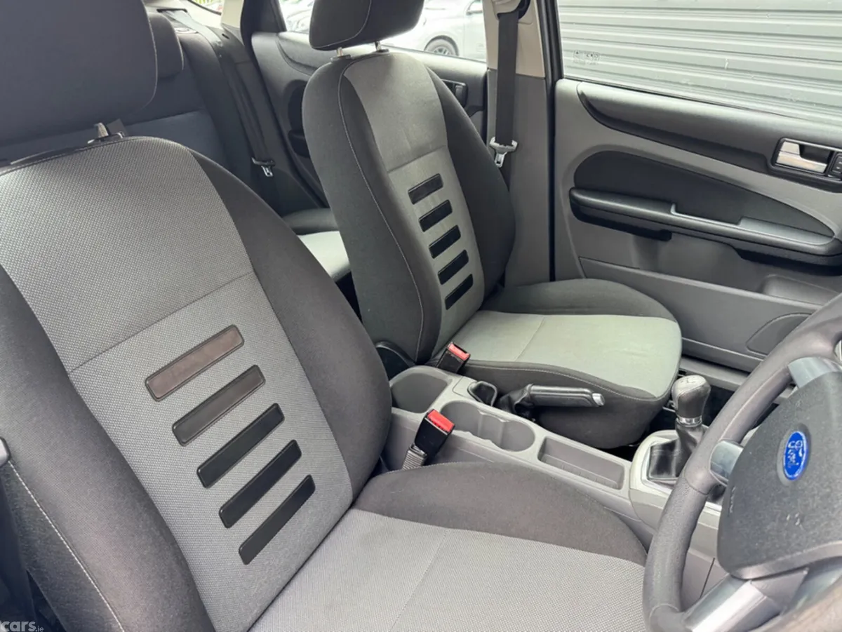 Ford Focus Hatchback, Diesel, 2011, Blue