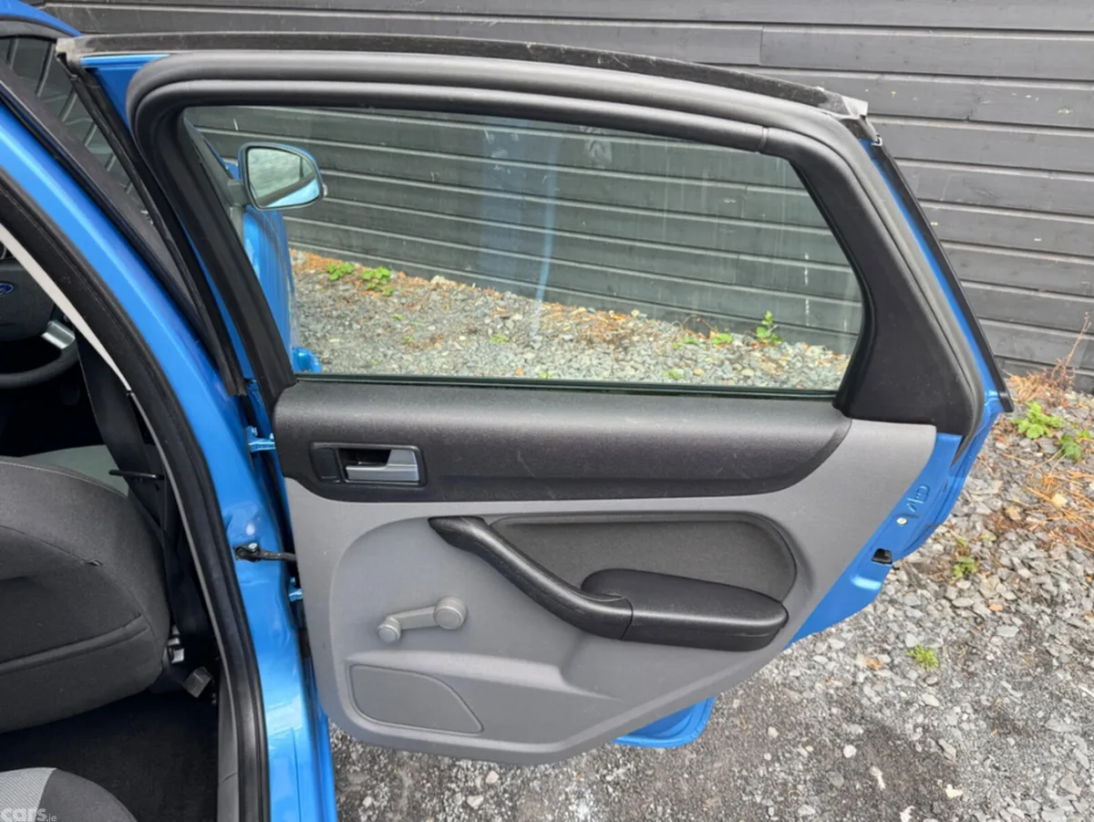 Ford Focus Hatchback, Diesel, 2011, Blue