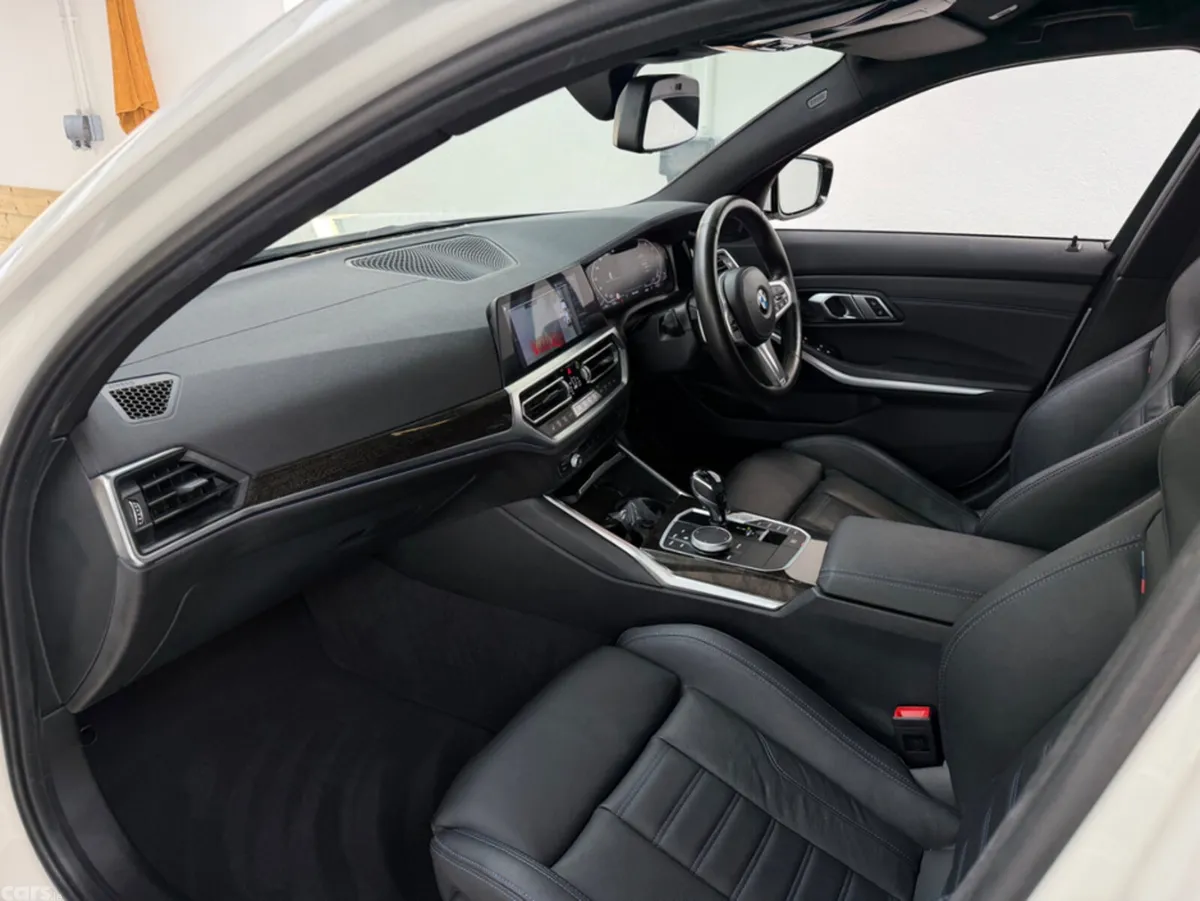 BMW 3-Series Estate, Diesel, 2021, White