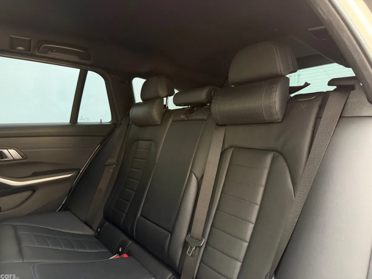 BMW 3-Series Estate, Diesel, 2021, White
