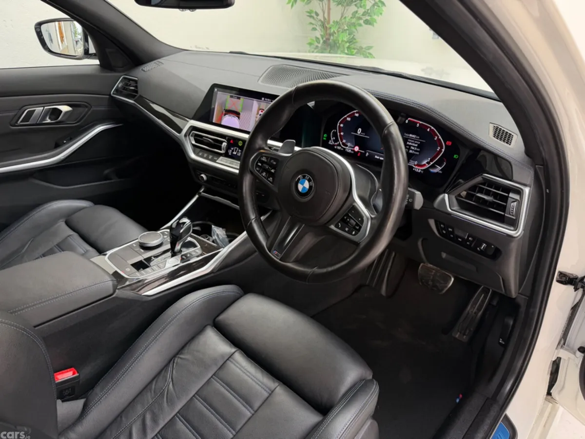 BMW 3-Series Estate, Diesel, 2021, White