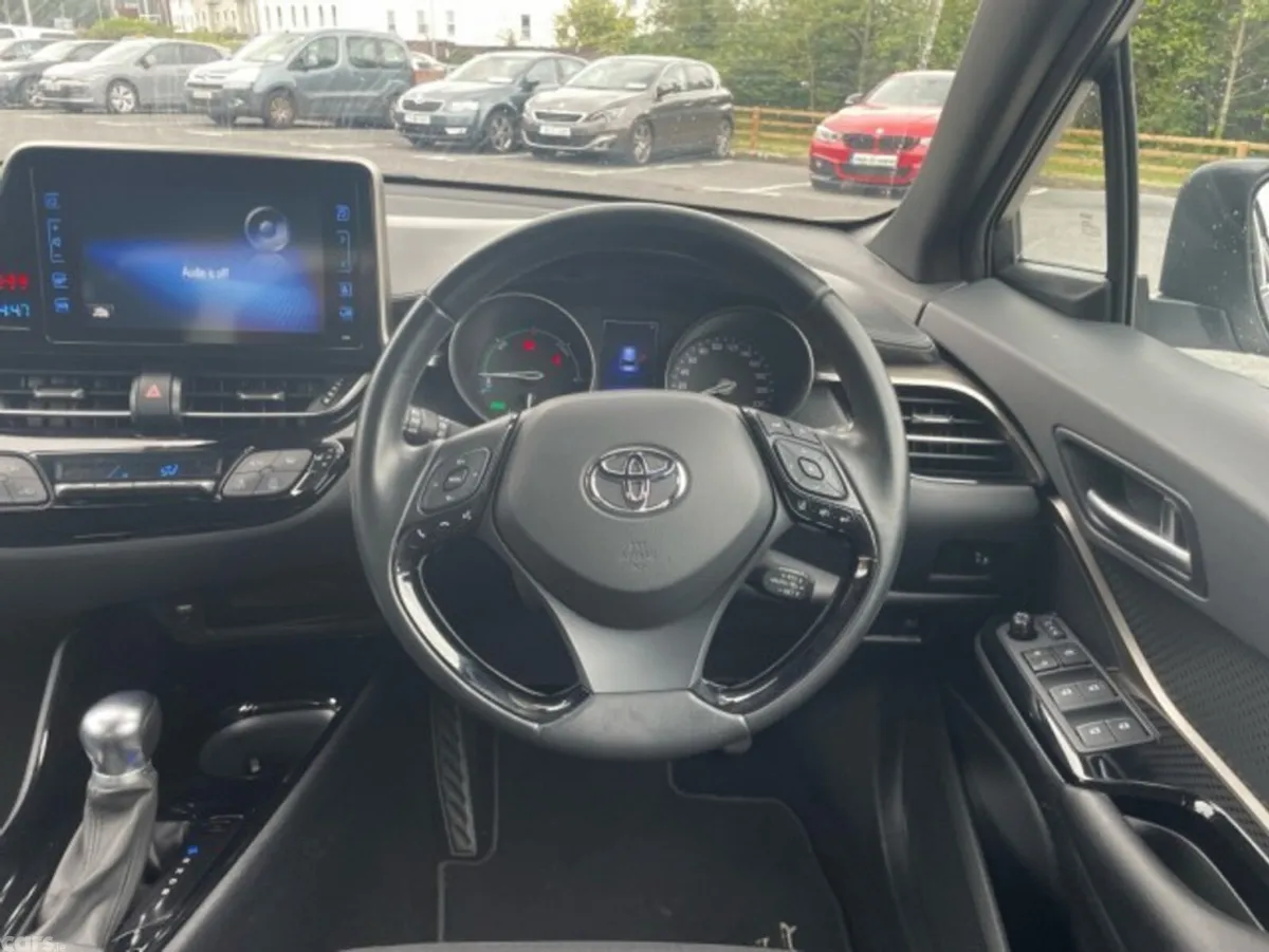 Toyota C-HR SUV, Petrol Hybrid, 2019, Grey
