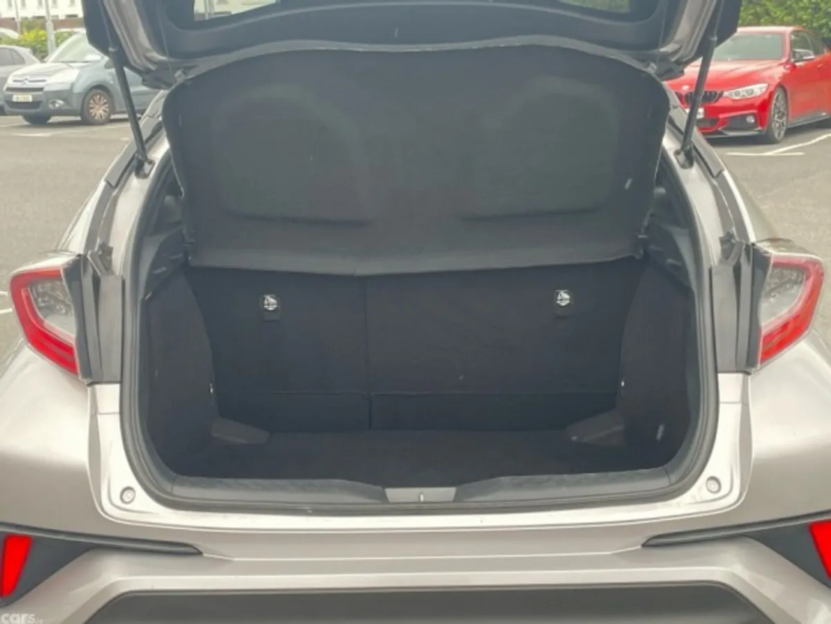 Toyota C-HR SUV, Petrol Hybrid, 2019, Grey