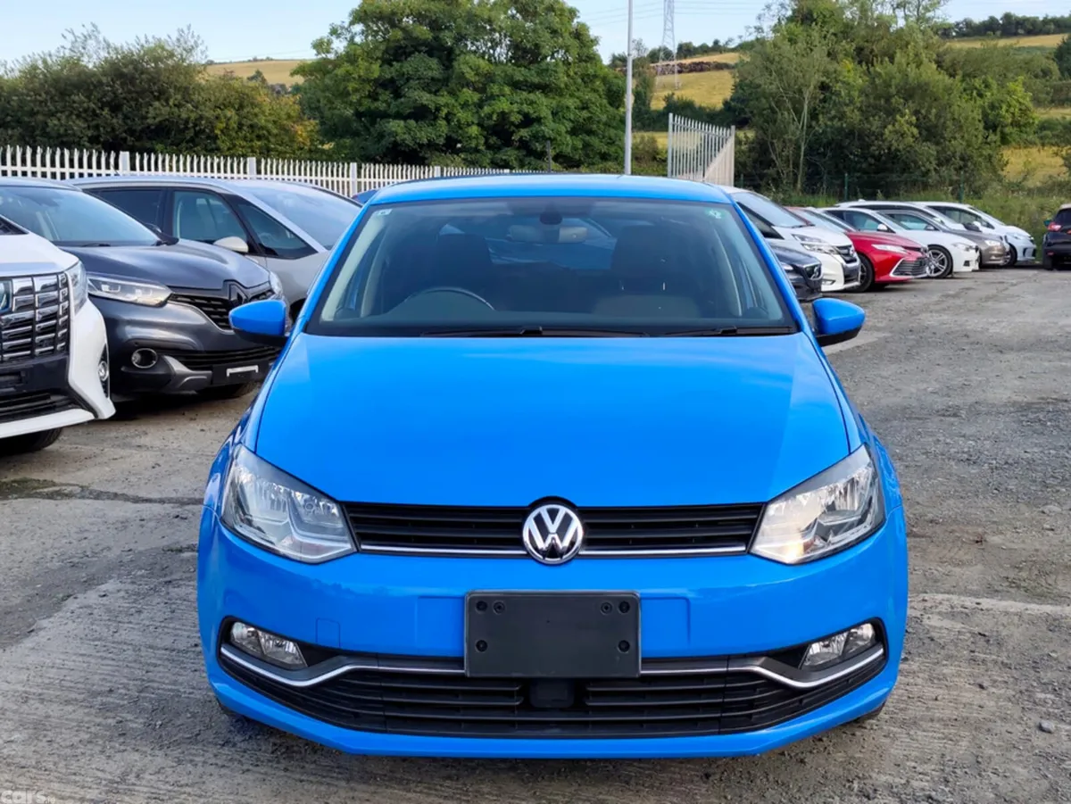 Volkswagen Polo Hatchback, Petrol, 2015, Blue
