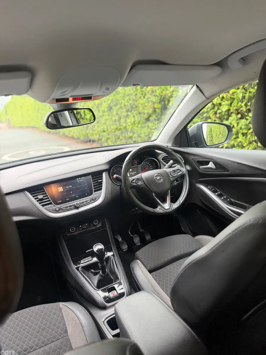 Opel Grandland X SUV, Petrol, 2019, Grey