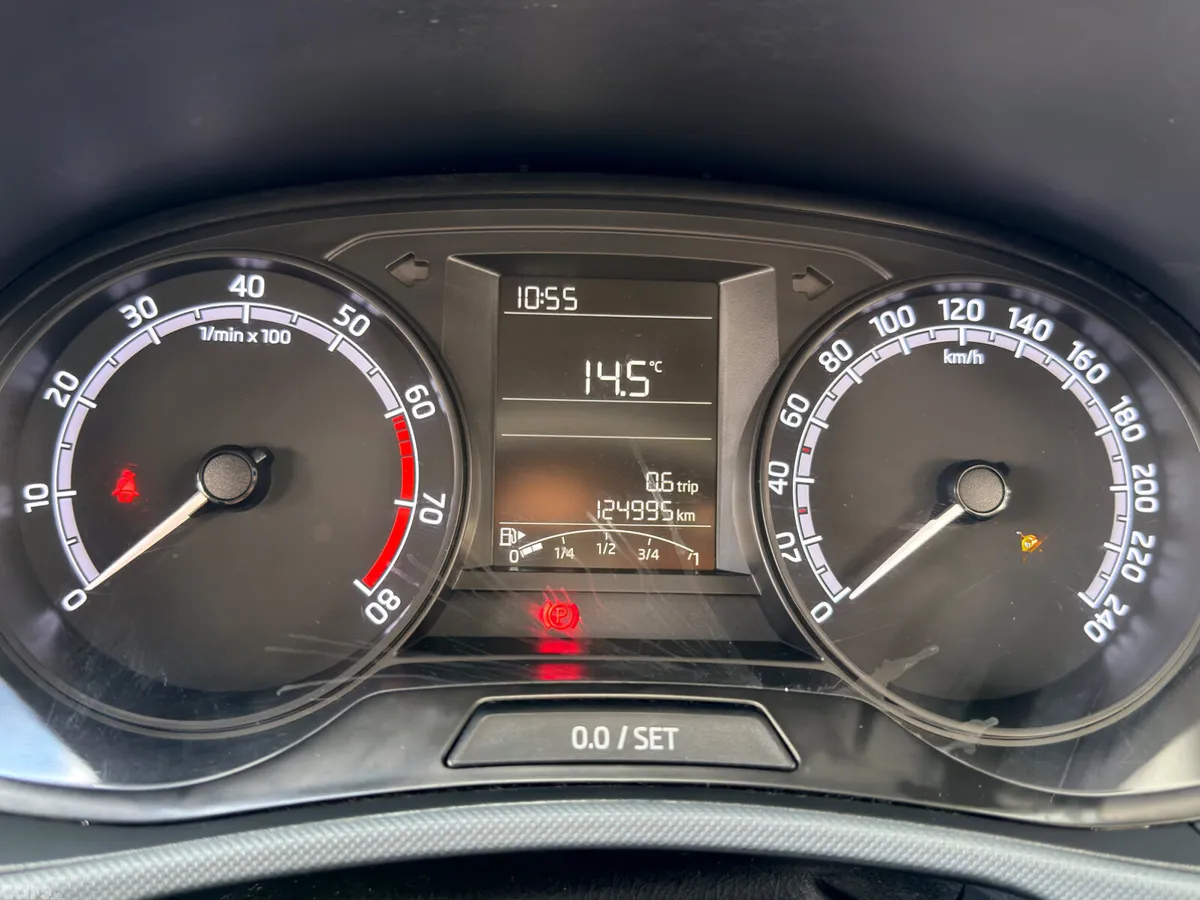 Skoda Fabia Hatchback, Petrol, 2021, White