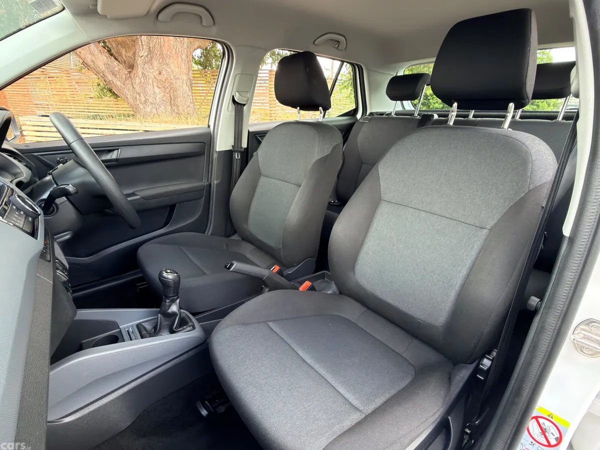 Skoda Fabia Hatchback, Petrol, 2021, White