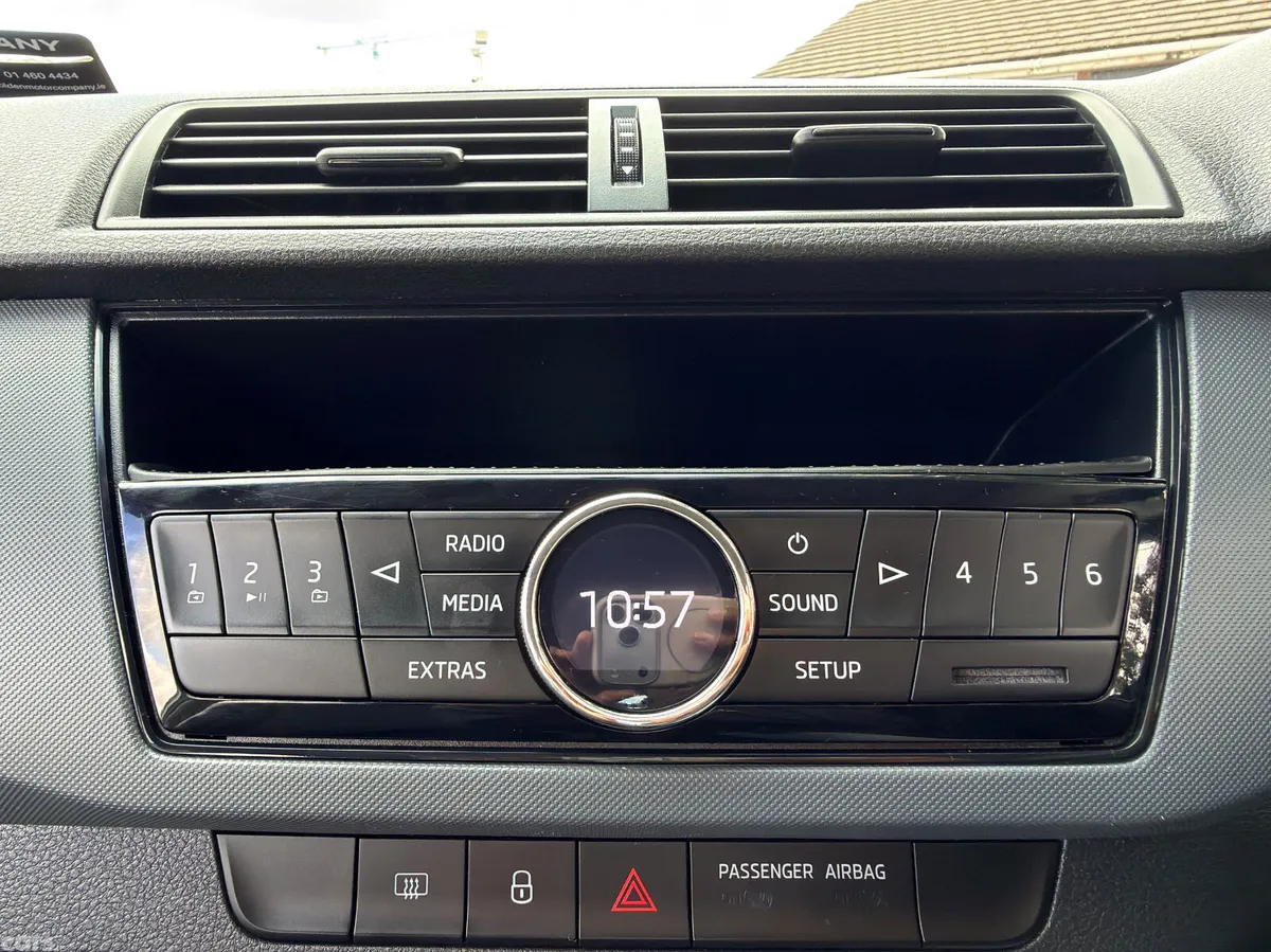 Skoda Fabia Hatchback, Petrol, 2021, White