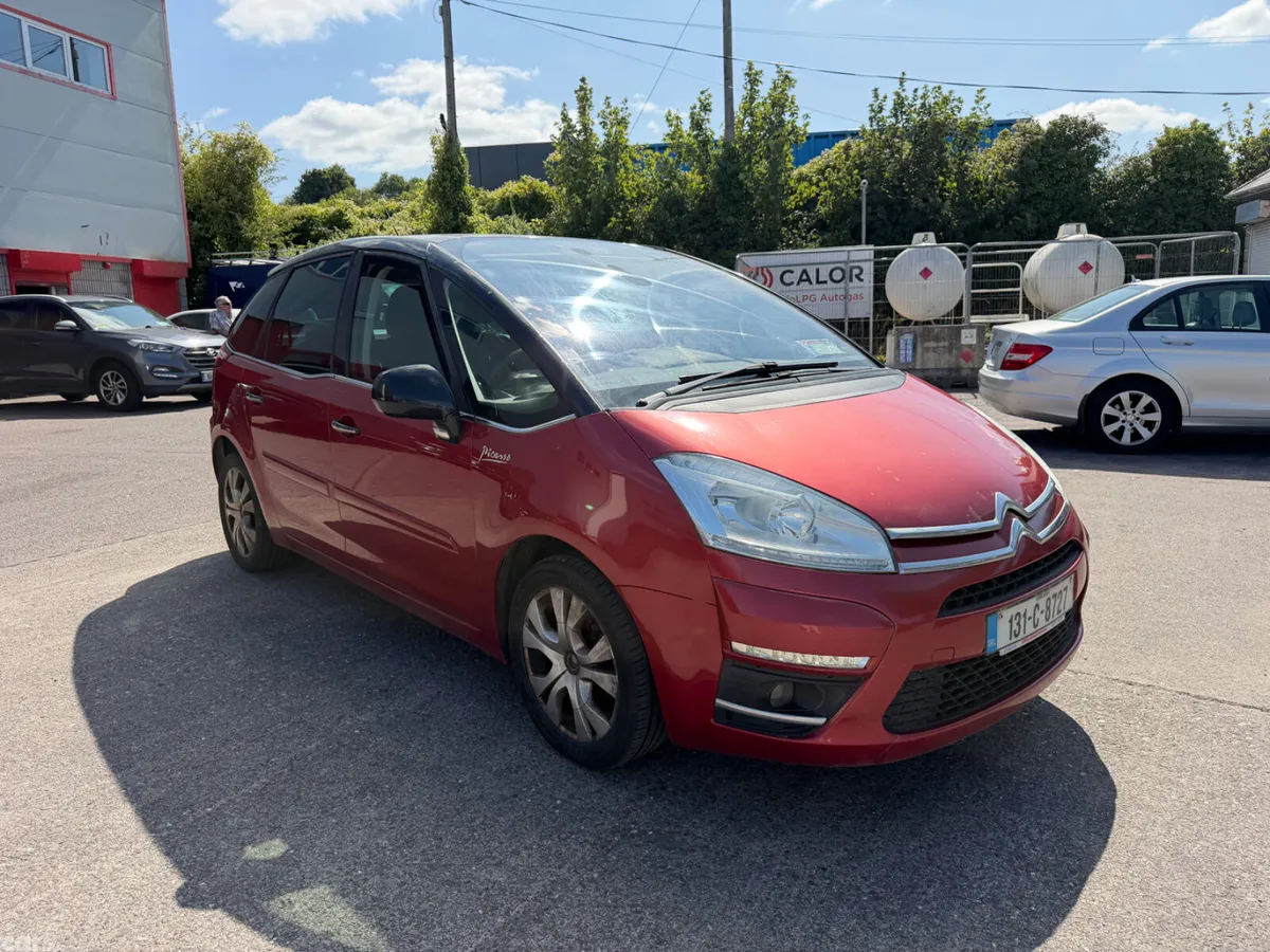 Citroen C4 Picasso MPV, Diesel, 2013, Red