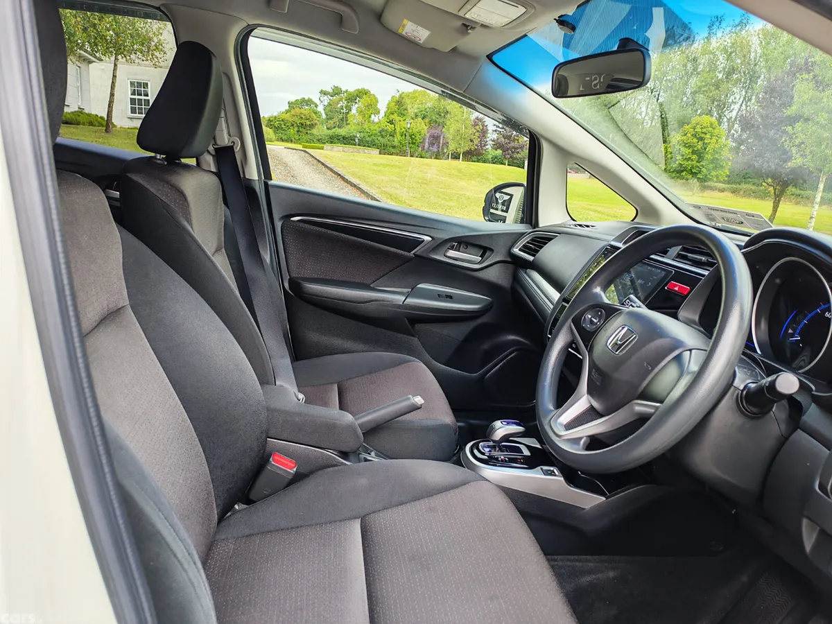 Honda Fit Hatchback, Petrol Hybrid, 2017, White