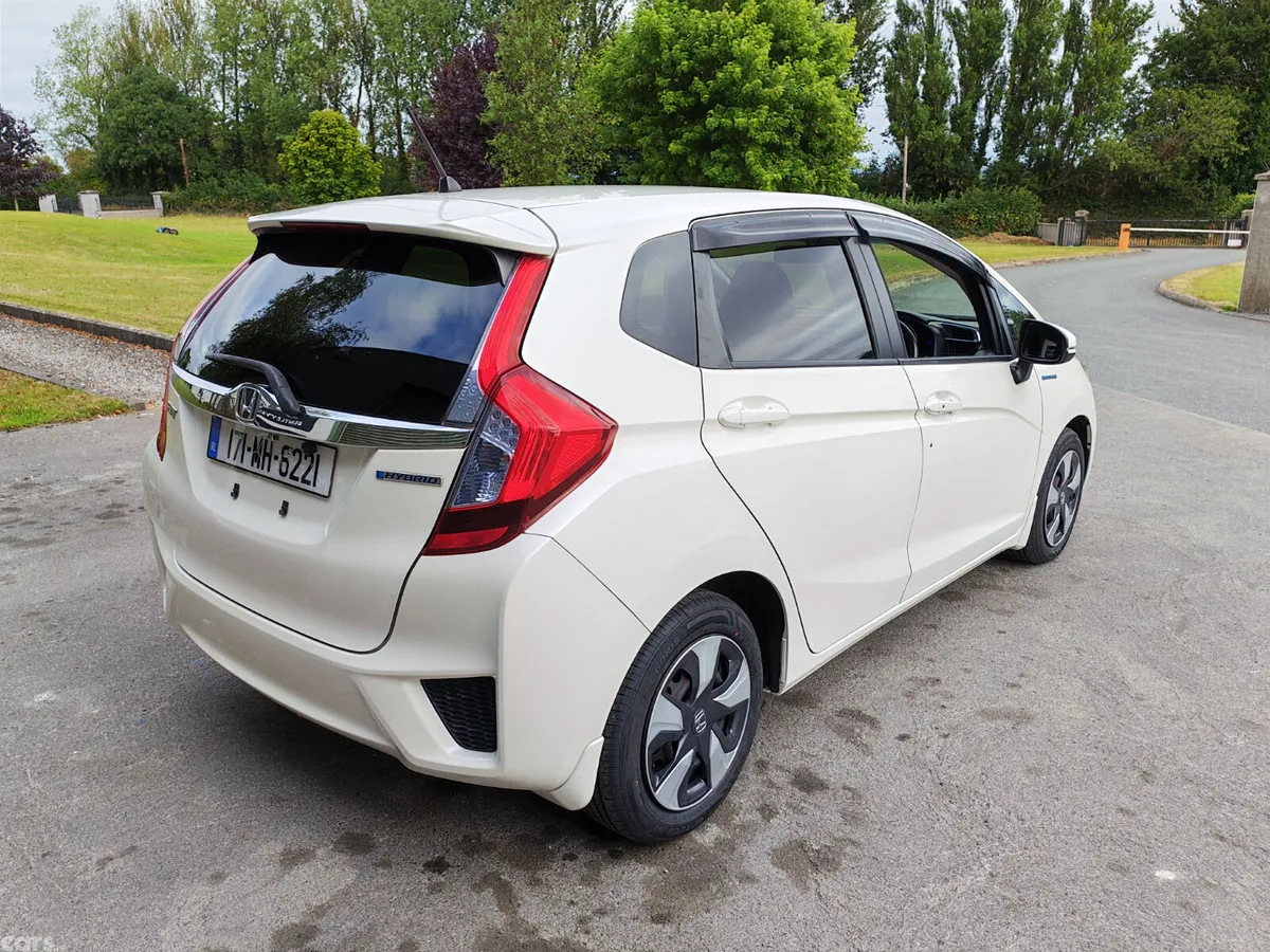 Honda Fit Hatchback, Petrol Hybrid, 2017, White