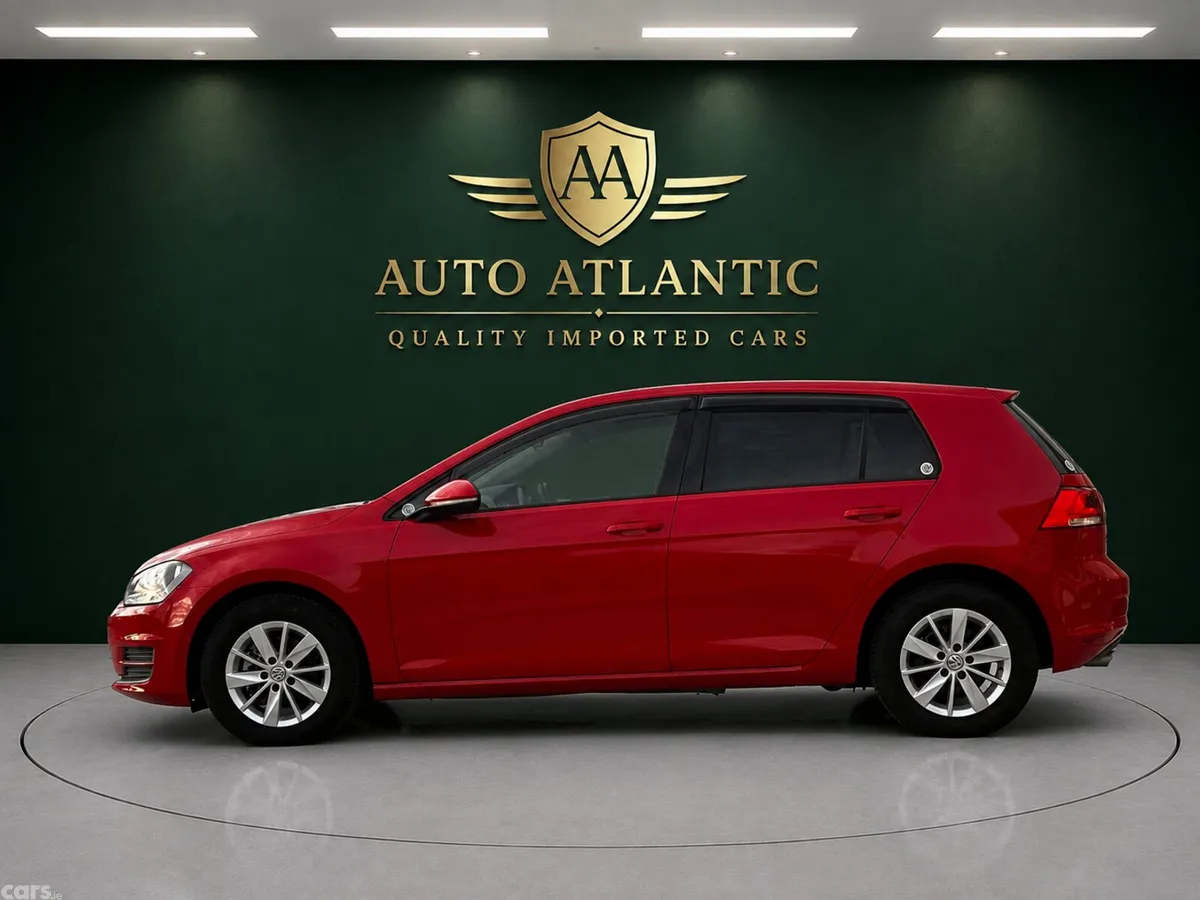 Volkswagen Golf Hatchback, Petrol, 2014, Red