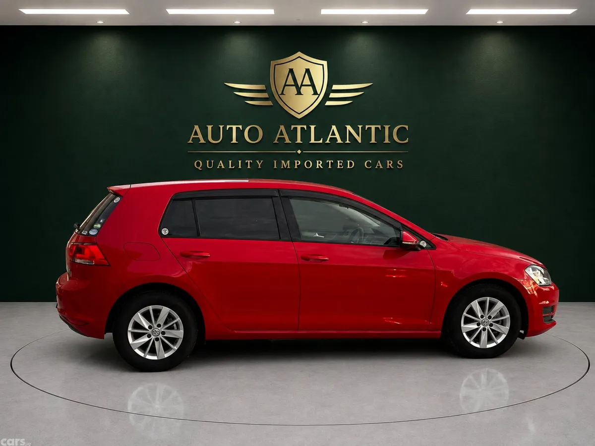 Volkswagen Golf Hatchback, Petrol, 2014, Red
