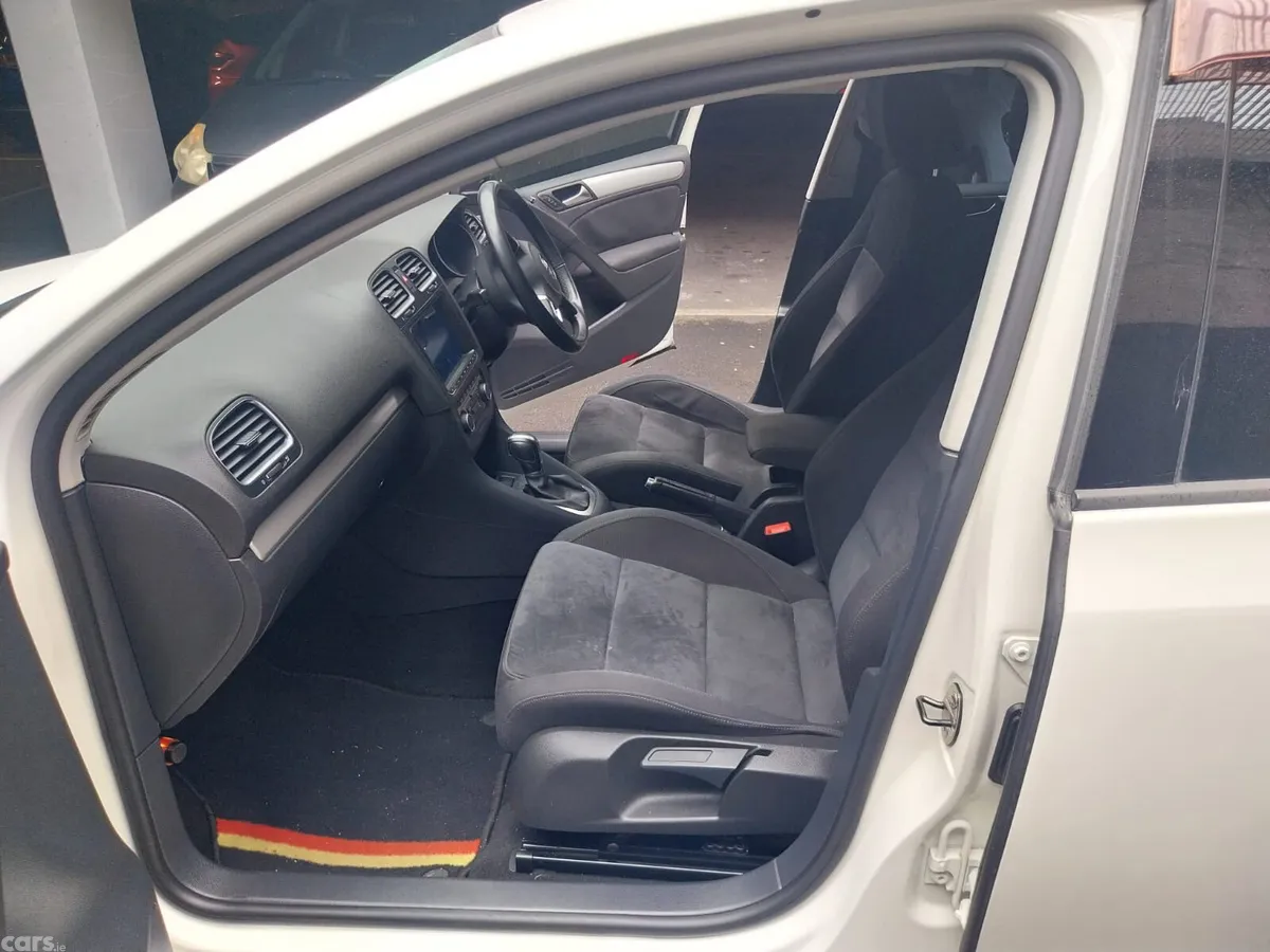 Volkswagen Golf Hatchback, Petrol, 2012, White