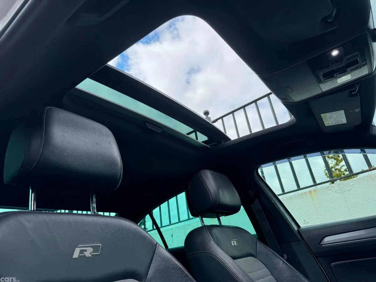 Volkswagen Passat Saloon, Diesel, 2017, Silver