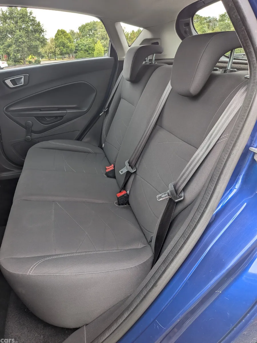 Ford Fiesta Hatchback, Petrol, 2017, Blue