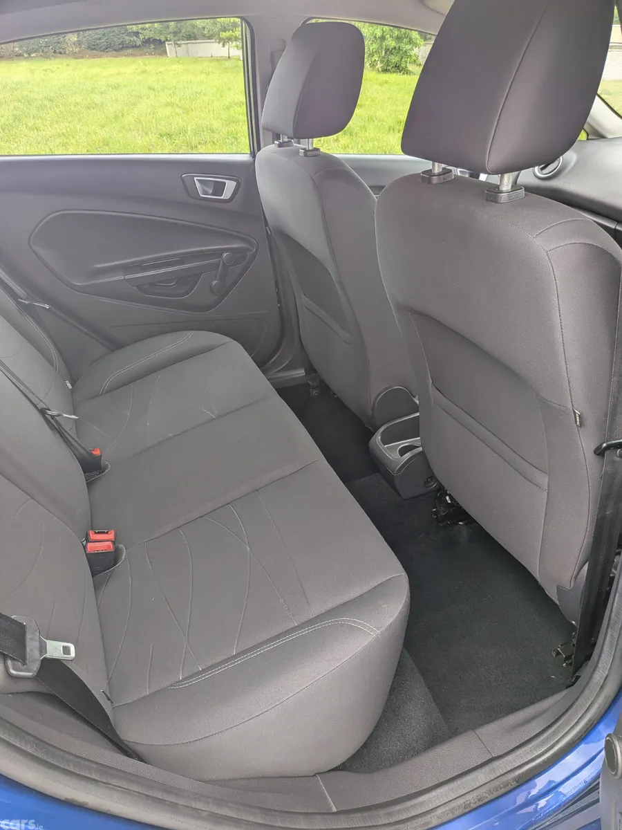 Ford Fiesta Hatchback, Petrol, 2017, Blue