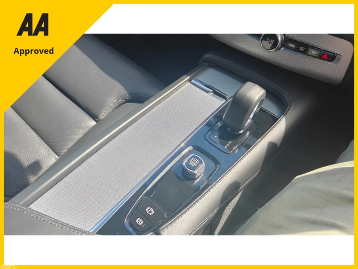 Volvo XC90 SUV, Petrol Plug-in Hybrid, 2024, Grey