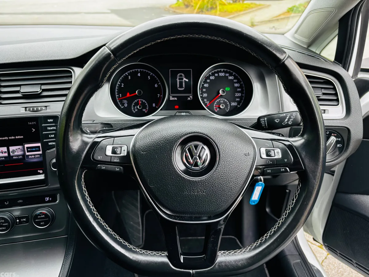 Volkswagen Golf Hatchback, Petrol, 2015, White