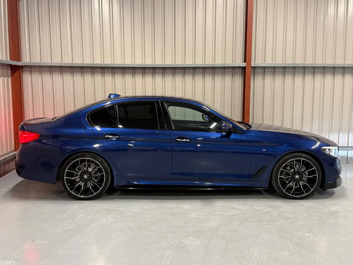 BMW 5-Series Saloon, Diesel, 2017, Blue