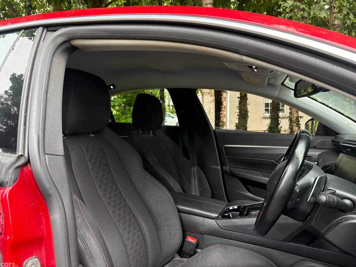 Peugeot 508 Hatchback, Diesel, 2019, Red