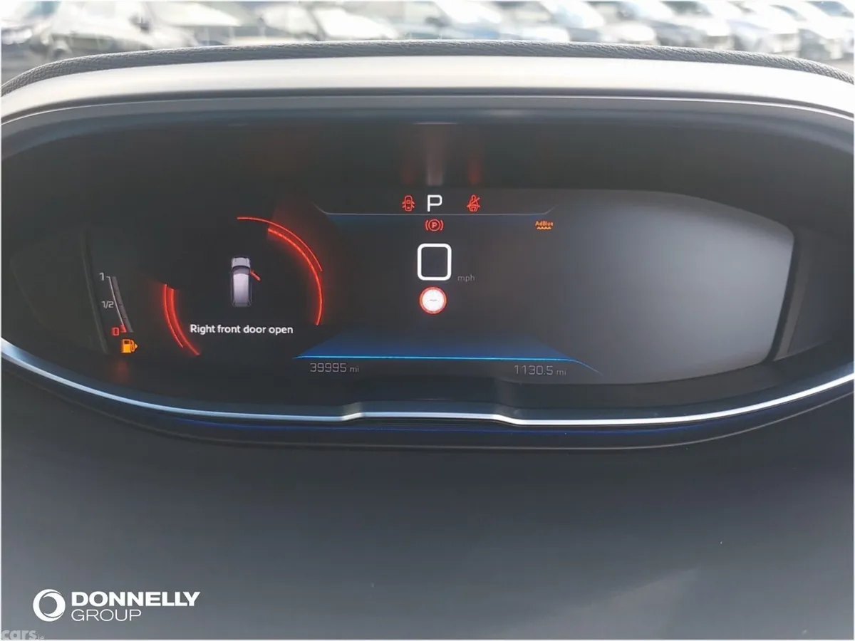 Peugeot 5008 Estate, Diesel, 2023, Grey