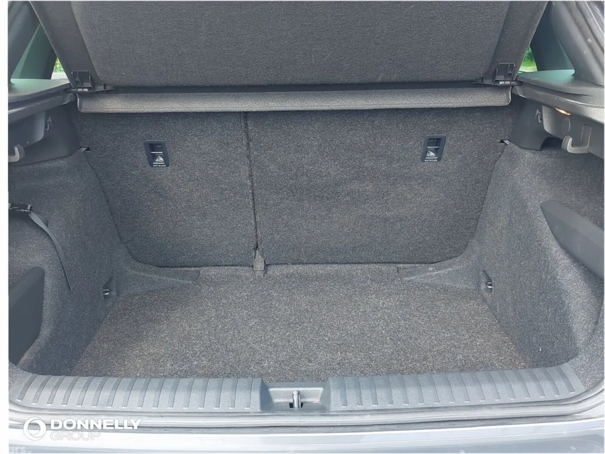 Skoda Kamiq Hatchback, Petrol, 2023, Grey
