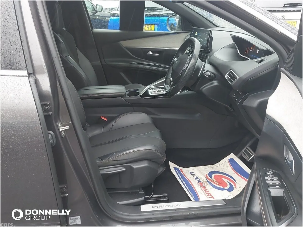Peugeot 5008 Estate, Diesel, 2022, Grey